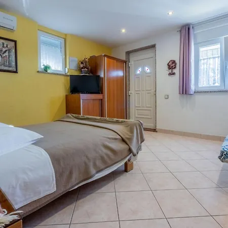 In Crikvenica- Nahe Sandstrand By Interhome Crikvenica