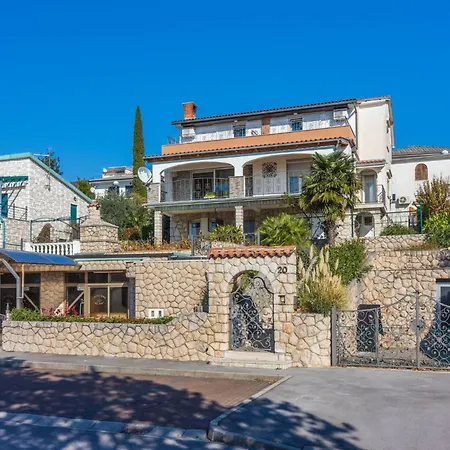 In Crikvenica- Nahe Sandstrand By Interhome