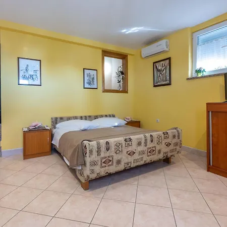 In Crikvenica- Nahe Sandstrand By Interhome * Crikvenica